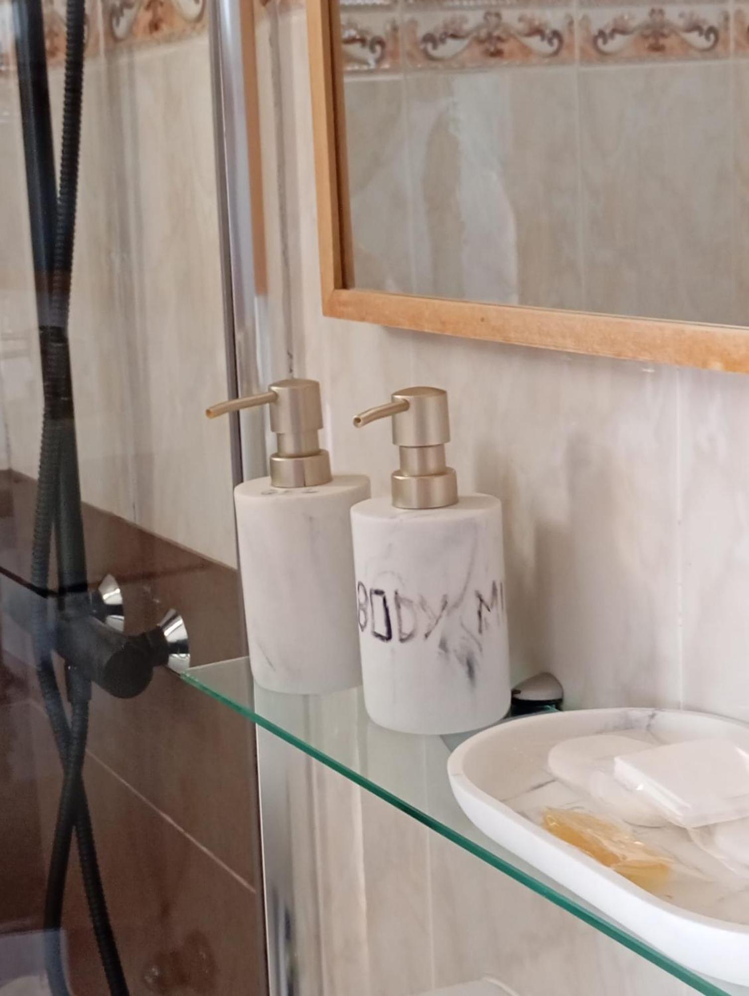 Solo Adultos, Las Tuneras Rooms La Oliva Esterno foto